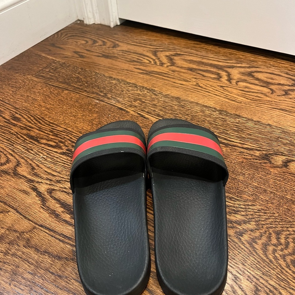 Gucci slides - Picture 2 of 5
